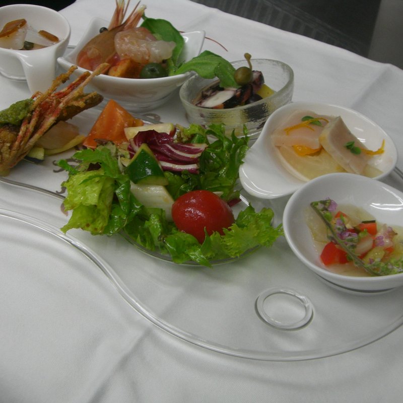 千倉漁港鮮魚のカルパッチョ カラスミ添え(ＢＩＴＴＯ （イタリア料理ビット）)