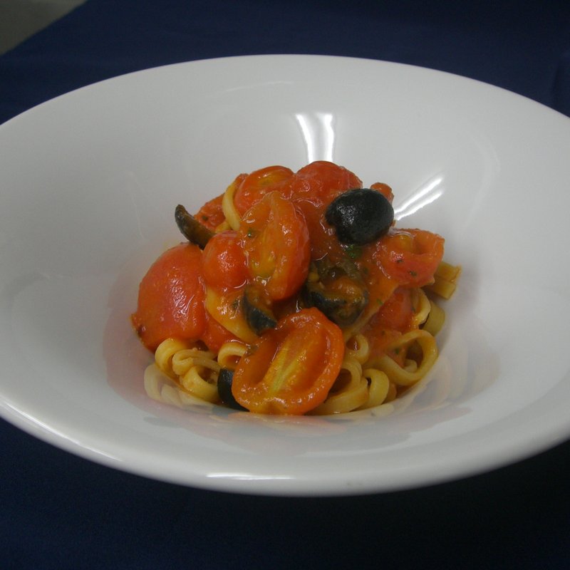 フレッシュトマトのタリアータ(ＢＩＴＴＯ （イタリア料理ビット）)