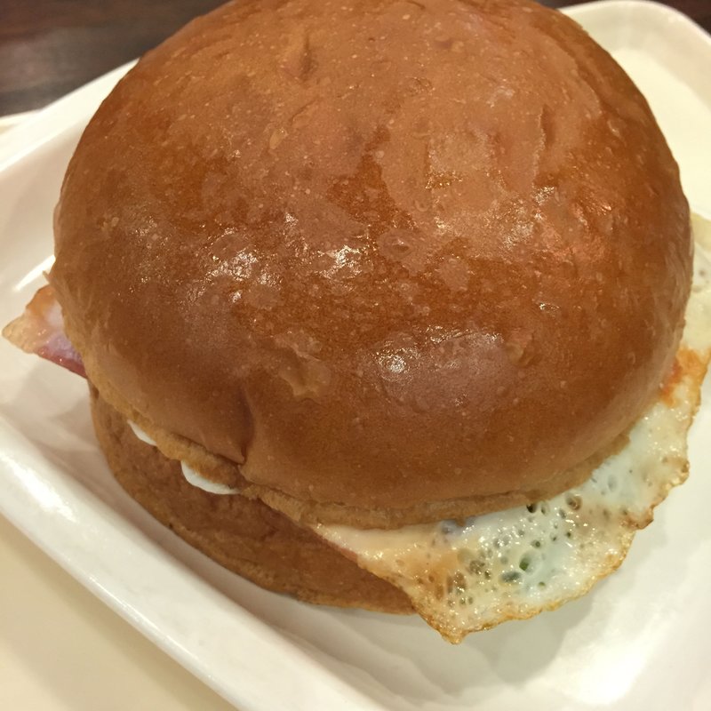 ベーコンエッグバーガー(ベーカーズノンノン （Baker's non-non）)