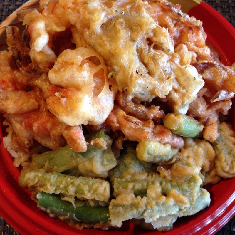 地元野菜と湘南しらすのかき揚げ丼(ふじやす食堂)