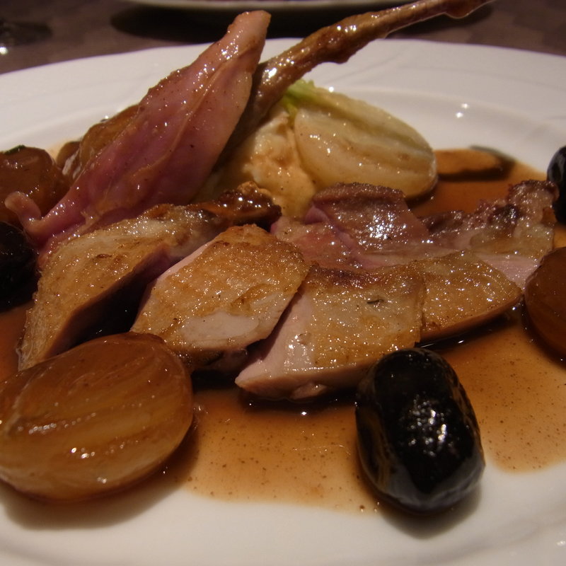 アニョー・ドレのフリカッセ　ノイリー風味(ビストロ タカ)