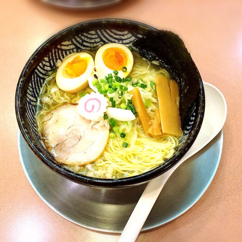 塩中華そば(日本の中華そば富田)