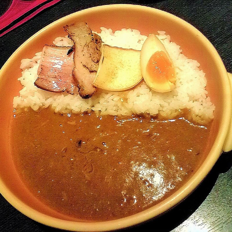 くんせいカレー&燻製全部のせハーフ(燻製カレーくんかれ 日本橋人形町店 )