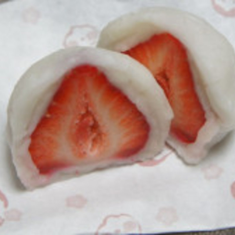 いちご大福(和菓子 こはく)