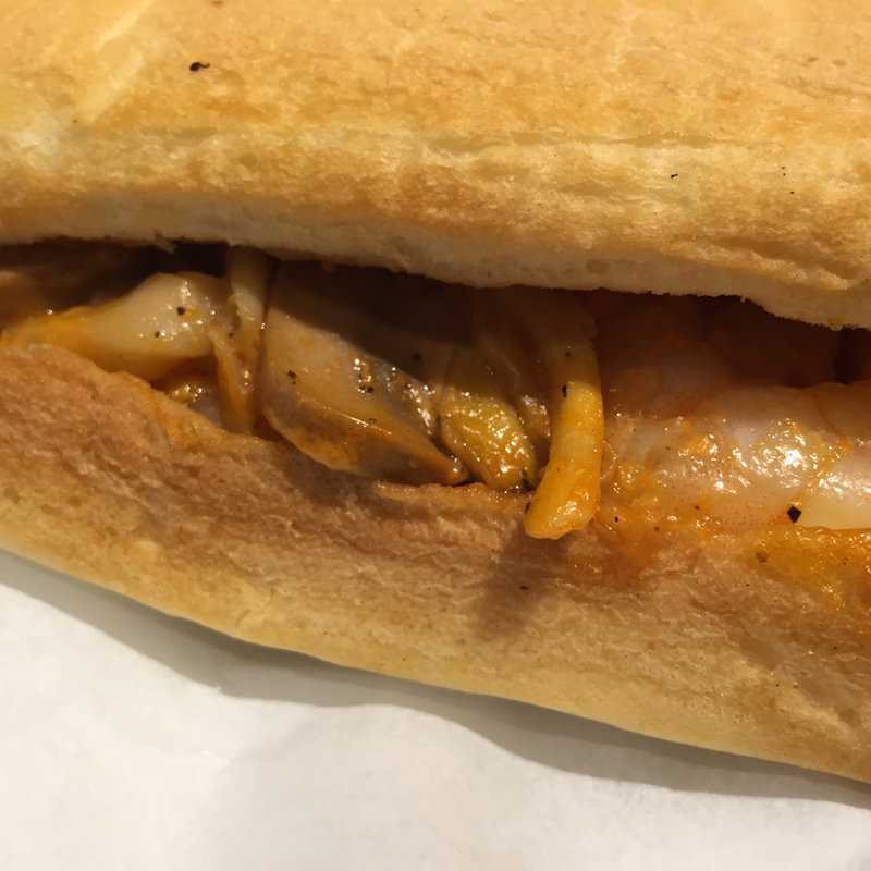 ぷりぷりエビとミックスマッシュルームのサンド(カフェ ベネ （caffe bene）)