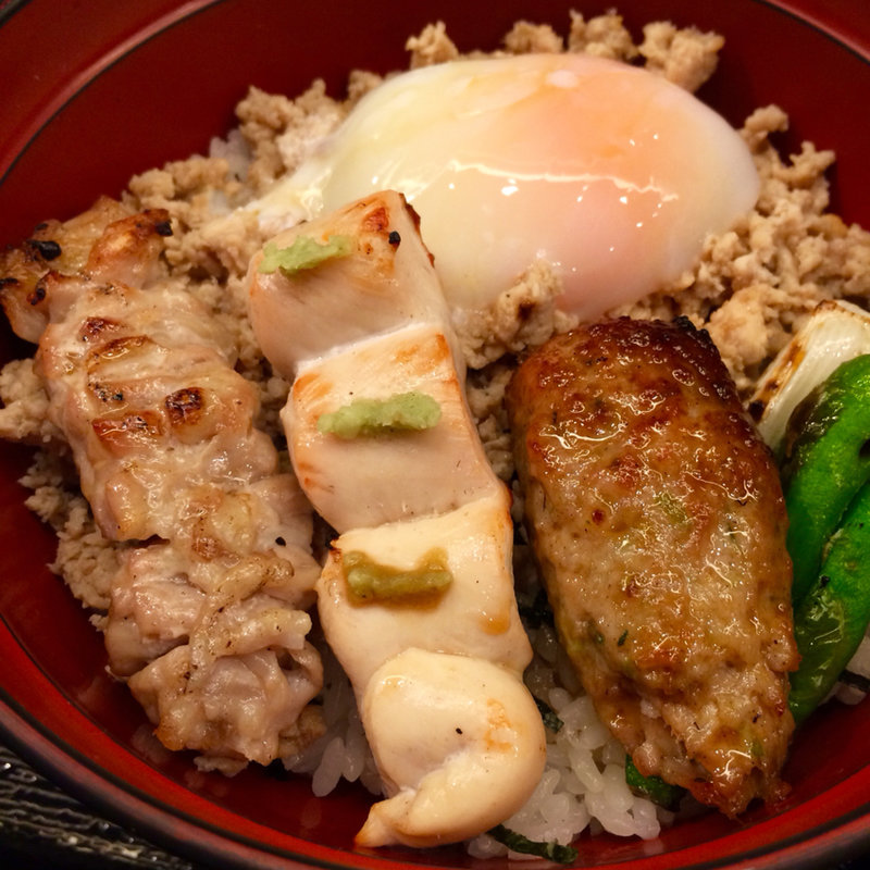 炭火焼鳥丼(鶏味座)