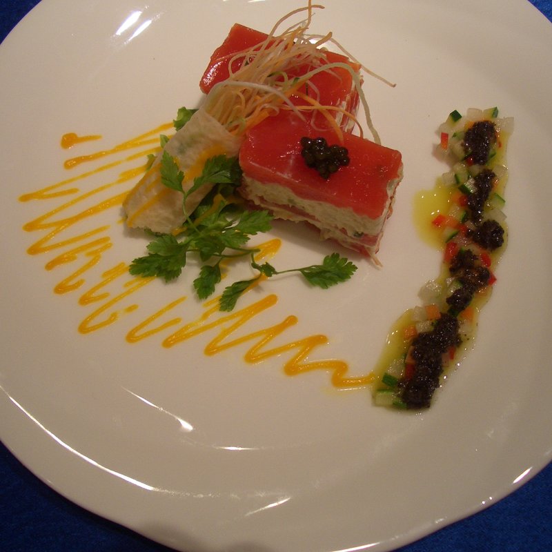 ずわい蟹と完熟トマトのミルフィーユ(ブラッセリー トモ （Brasserie Tomo）)