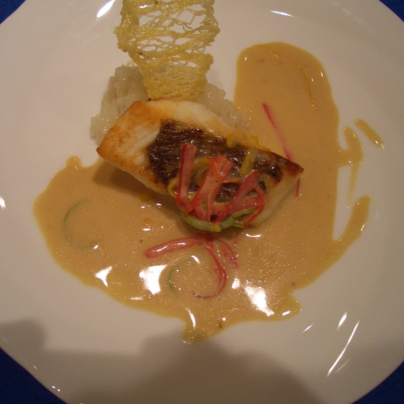 真鯛のグリエ ホワイトソース(ブラッセリー トモ （Brasserie Tomo）)