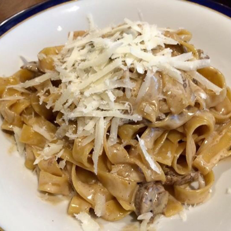 ポルチーニ茸のフィットチーネ(カフェイタリアーノラ・ステラ)
