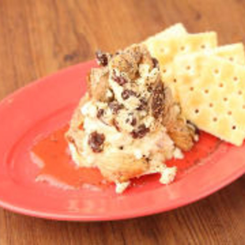 アプリコットと干し葡萄のハニーチーズ(ベルサイユの豚 錦糸町 )