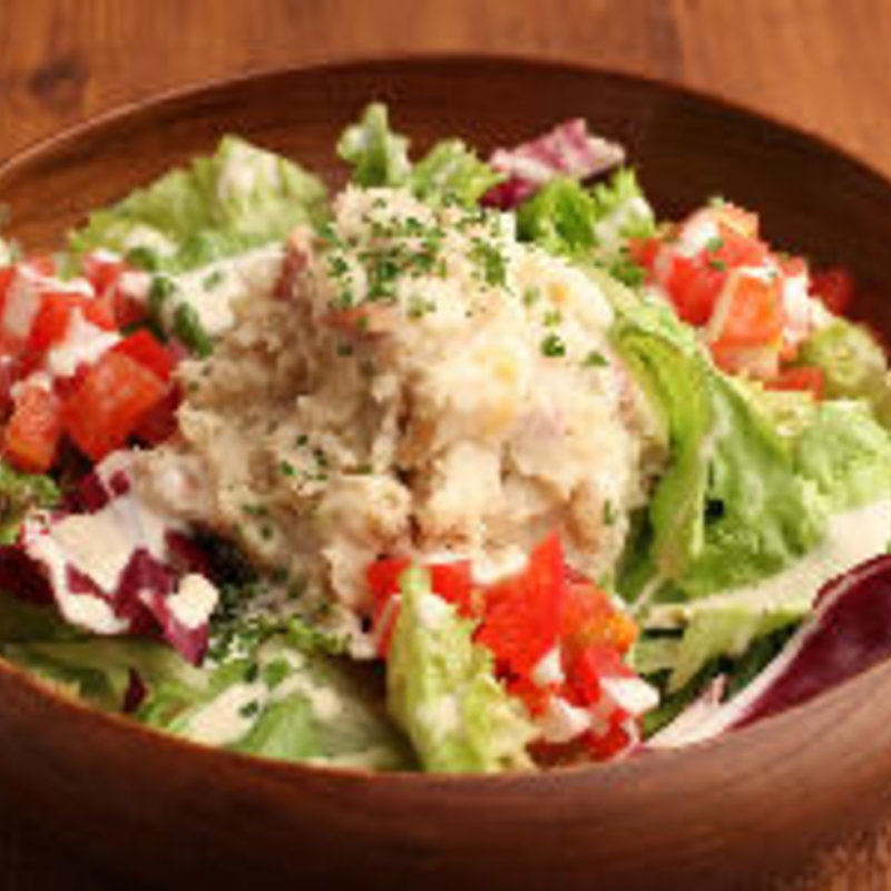 ゴルゴンゾーラのポテトサラダ(ベルサイユの豚 錦糸町 )