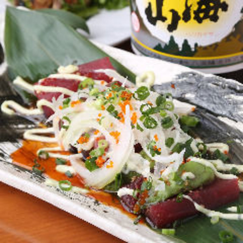 マグロのアボカドのカルパッチョ(ふとっぱらや 手羽蔵)