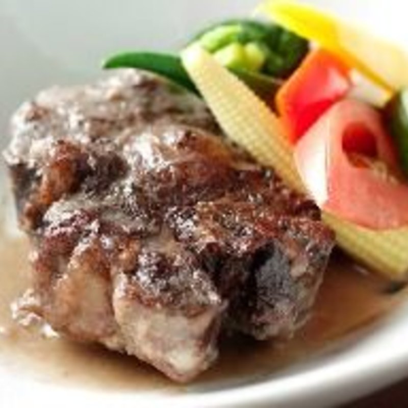 牛テールの赤ワイン煮(ヴェンティ)