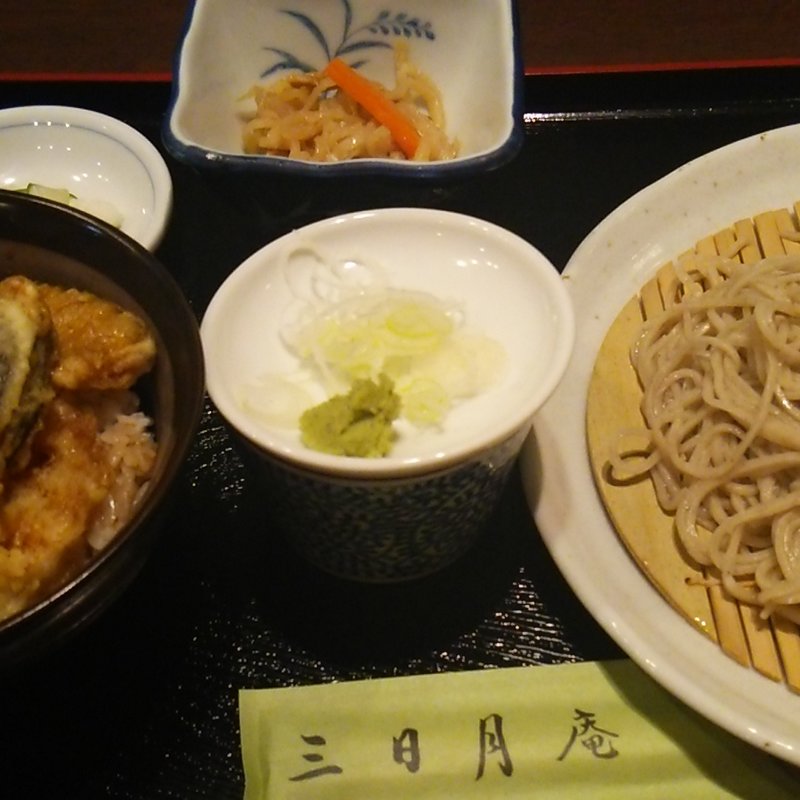ミニ天丼&せいろそばセット(天丼と天ぷらそば いなき)