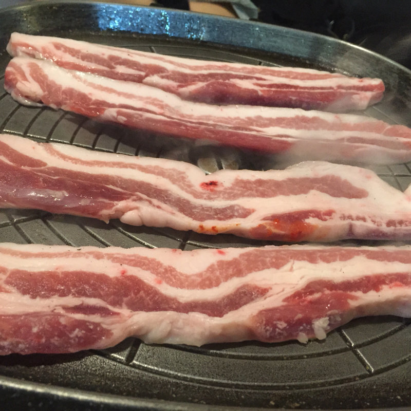 美明豚サムギョプサル(韓国家庭料理 豚富 )