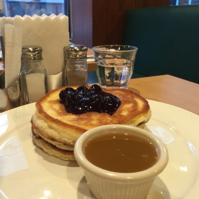 パンケーキ with メープルバターブルーベリー(クリントン・ストリート・ベイキング・カンパニー （CLINTON ST. BAKING COMPANY & RESTAURANT）)
