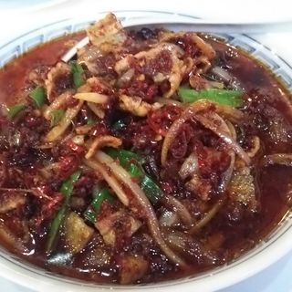 鬼麺(東祥飯店 （トウショウハンテン）)