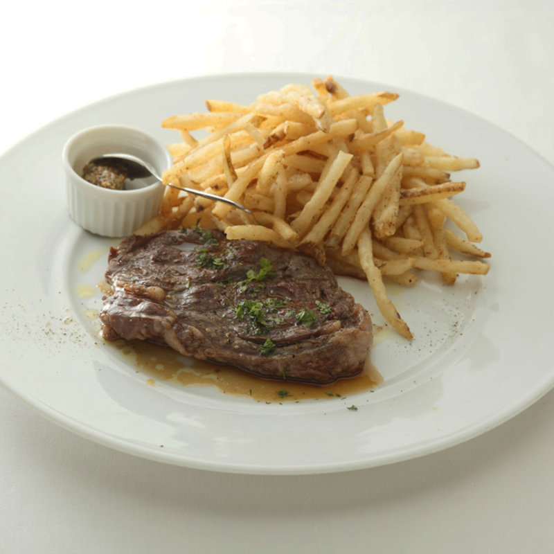 厚切り牛リブアイのグリエ(ル・カフェ・ベルトレ （Le cafe BERTHOLLET）)