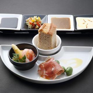 STANDARD COURSE(LA TAVERNE ワイン酒場　BARON （PIN FRITO AND WINE BARON）)