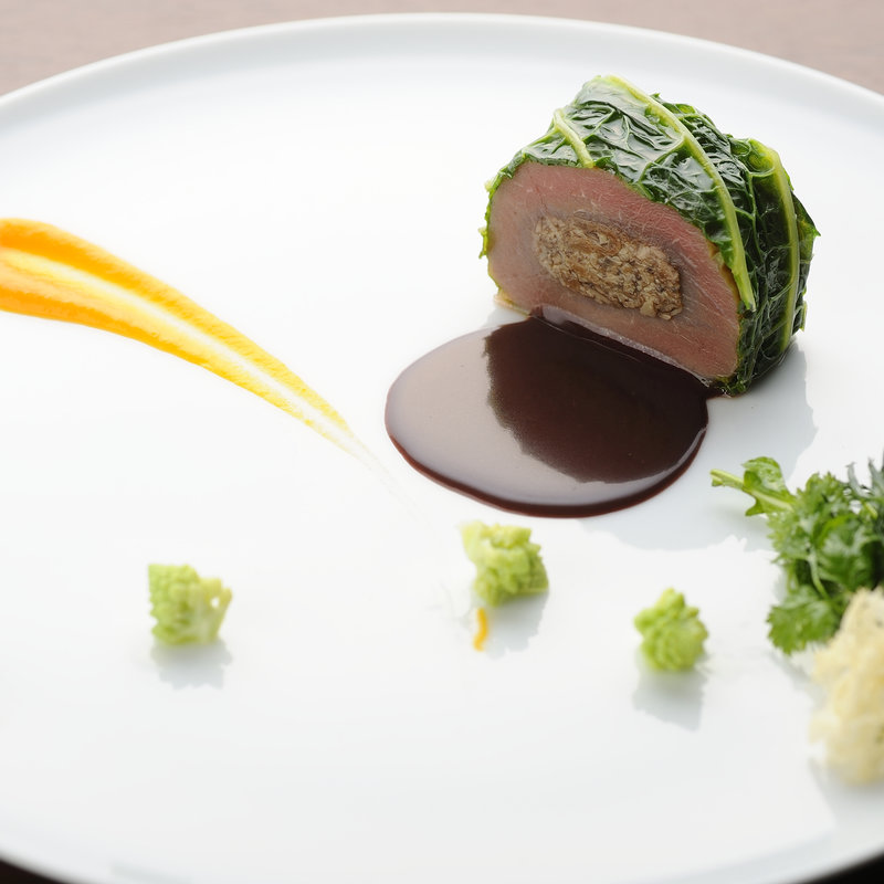 ニュージーランド産ラム肉のオーブン焼き(バーガンディー)