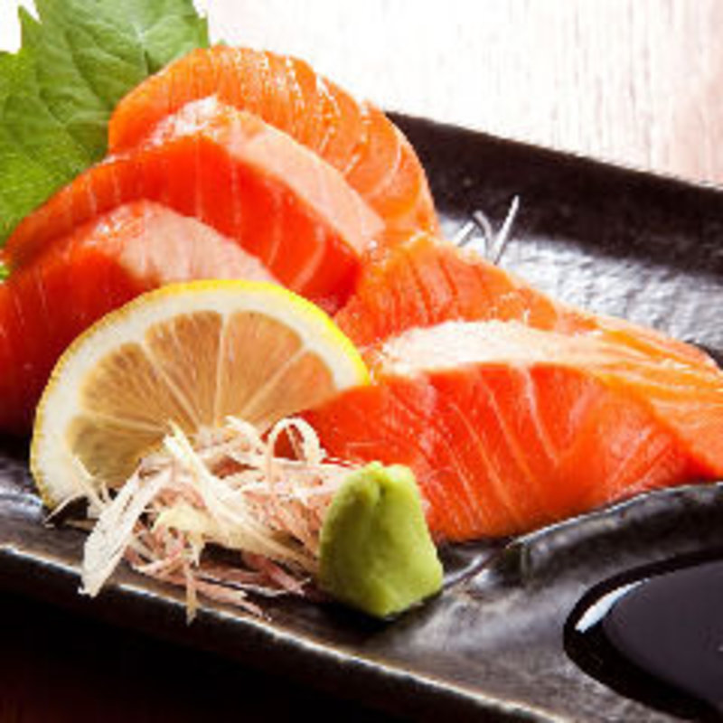 サーモン刺し(熊NO庭 錦糸町店 （クマノニワ）)