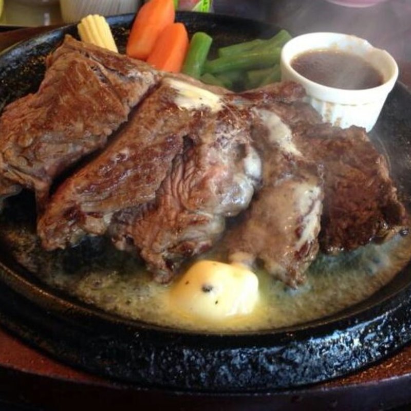 厚切り300g牛ステーキ(がっつりステーキ立川幸町精肉店)