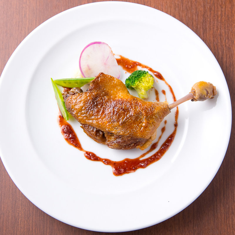 フランス産シャラン鴨のコンフィ(ロッソ エ ビアンコ （Rosso e Bianco）)