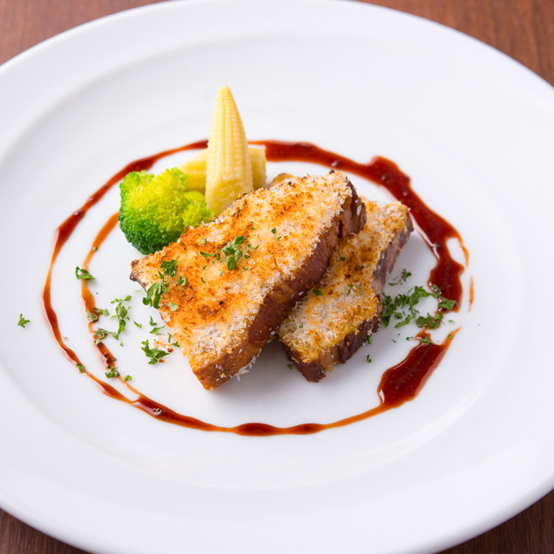 岩手県産岩中豚のロースト　マデラ酒ソース(ロッソ エ ビアンコ （Rosso e Bianco）)