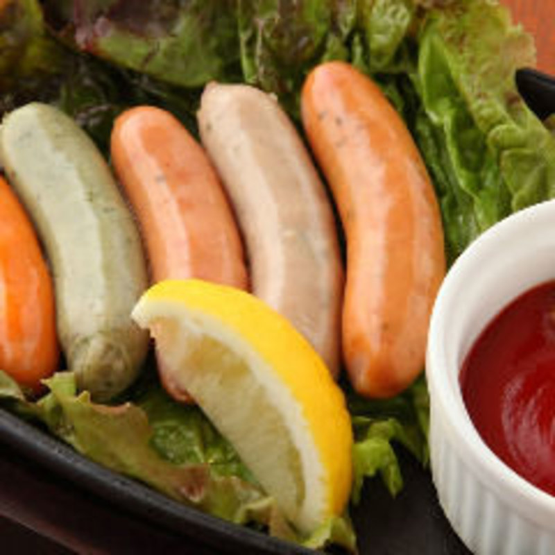 彩り5種のソーセージ(熊NO庭 錦糸町店 （クマノニワ）)