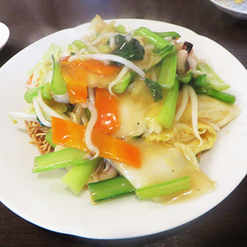 五目あんかけ焼きそば(ヤッチャイ )