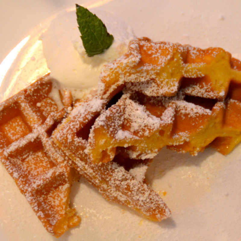 フレンチワッフル(エール・エル ワッフル カフェ グランルーフ店 （R.L WAFFLE CAFE）)