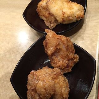 しお唐揚げ(1ｺ)+しょうしゅ唐揚げ(2ｺ)(鶏三和 Lucua大阪店)