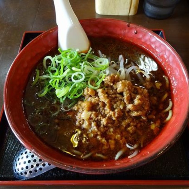 黒ゴマ担々麺(麺厨房 華燕 )