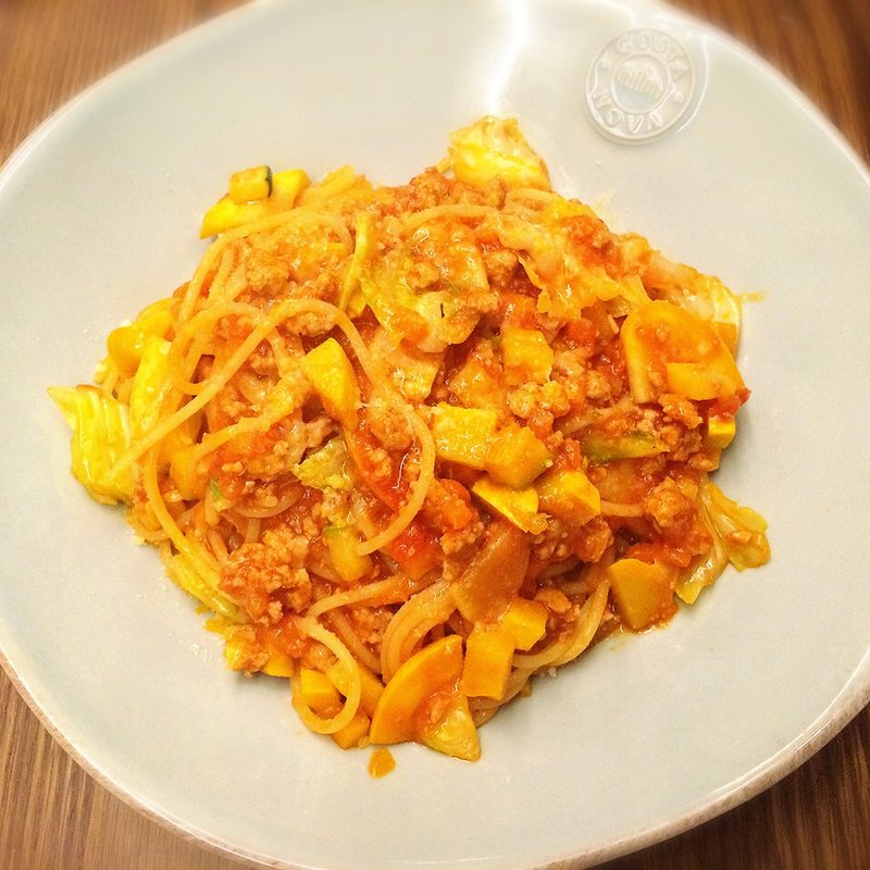 三元豚と地野菜のミートソーススパゲッティー(アマルフィイ キッチン)