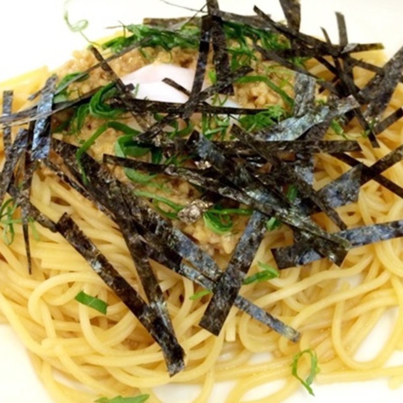 和風納豆パスタ温玉乗せ(K's Cafe)