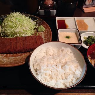 牛かつとろろ麦飯セット(牛かつもと村 渋谷店)