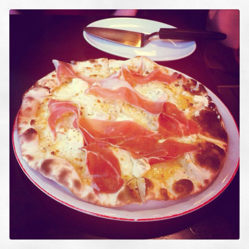 生ハム&クリームチーズのピザ(クアトロ （QUATTRO4）)