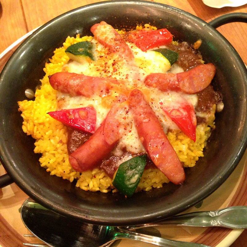 ピリ辛チョリソとチリコンカンのメキシカンパエリア(パエリアン・ピーシーズ)