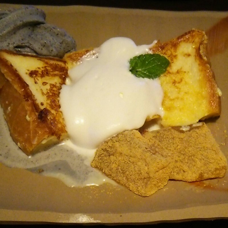 フレンチトースト(黒ごま)(太郎茶屋鎌倉 相模原店 )