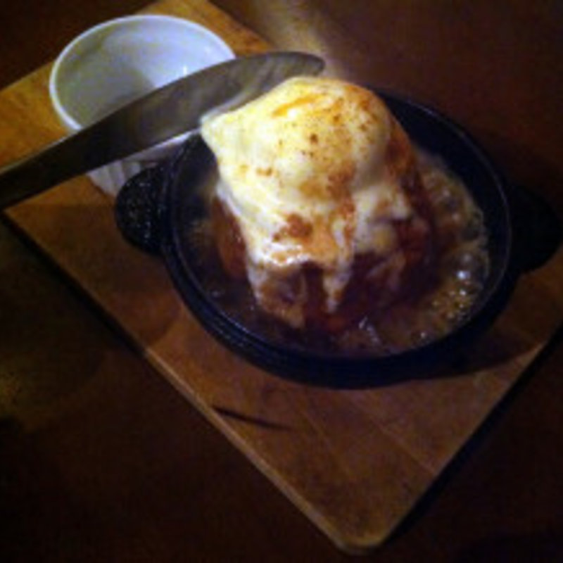 コロダッチの焼きリンゴ　バニラアイス添え(miniyon)