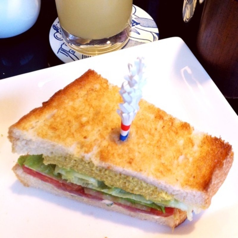 カレーとチキンのサンドウィッチ(銀座木村家)