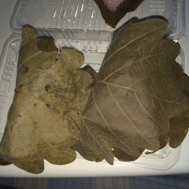 柏餅(三ッ巴菓舗)