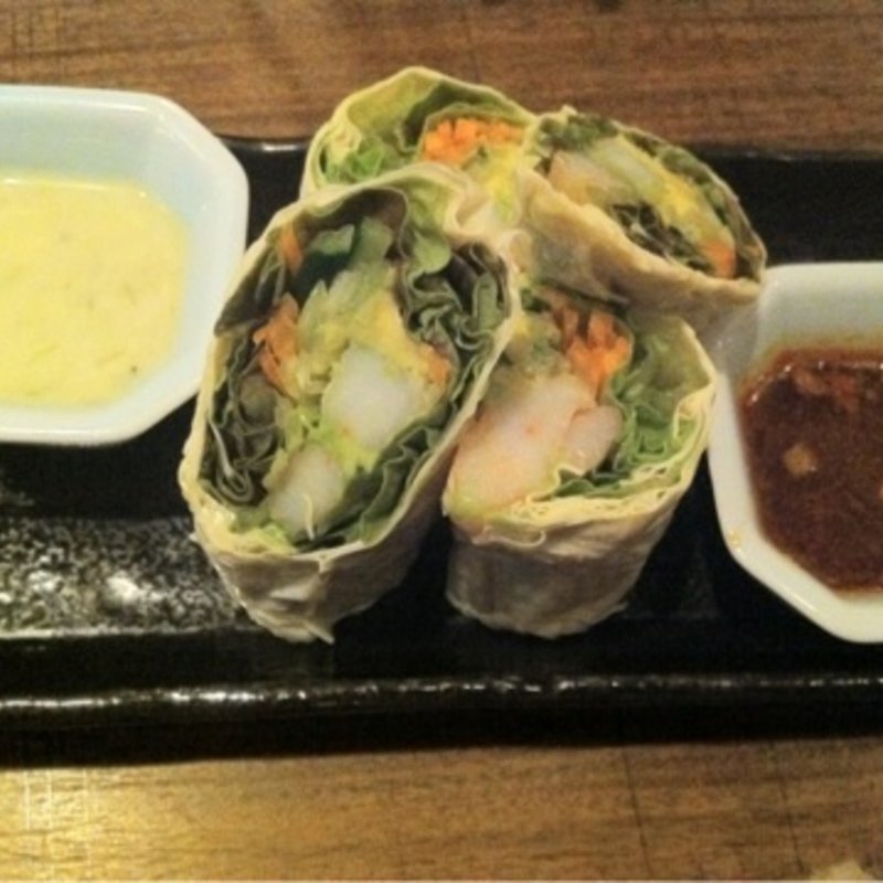 海老とアボカドの生湯葉春巻(鶏匠庵 ルミネ池袋店)