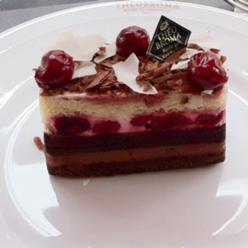 フォレノワール(ミュゼ・ドゥ・ショコラ・テオブロマ 本店)