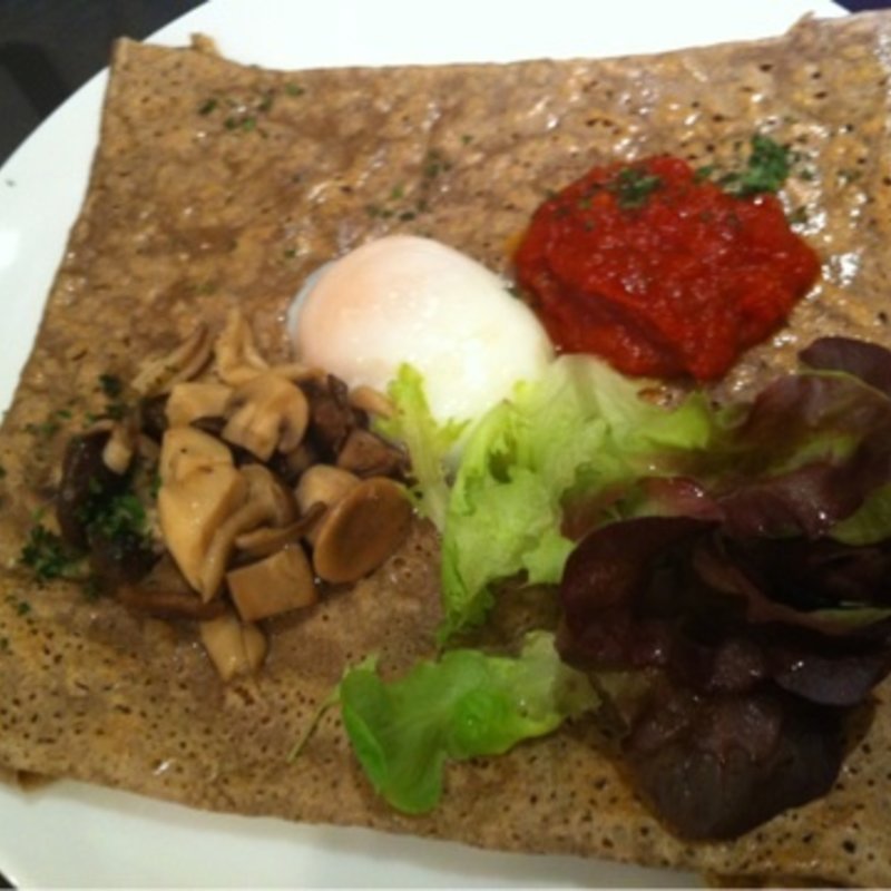 4種のキノコのソテーとポーチドエッグのガレット(ティ・ロランド ガレットハウス 西武渋谷店 )