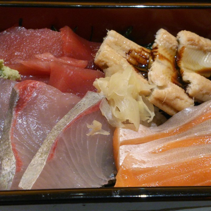 お好みお重四点盛り(鮨 与志乃)