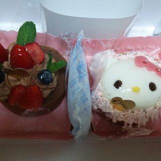 キティムース、チョコケーキ(ねんりん家 大丸東京店)