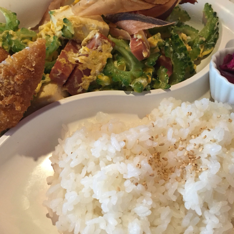 ゴーヤチャンプループレート(沖縄料理居酒屋うるま島2(ターチ))