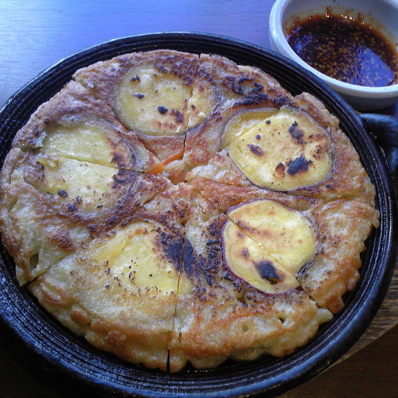 さつま芋チヂミ(べこ亭　自由が丘店)