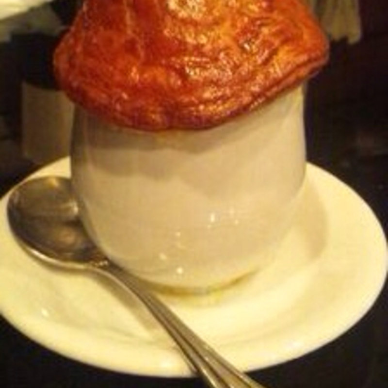 きのこのパイ包みスープ(想坊庵)